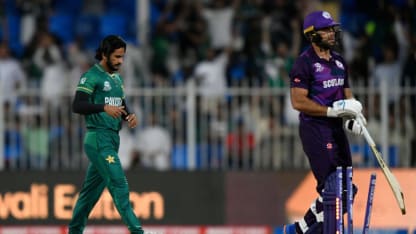 Hasan Ali strikes first for Pakistan